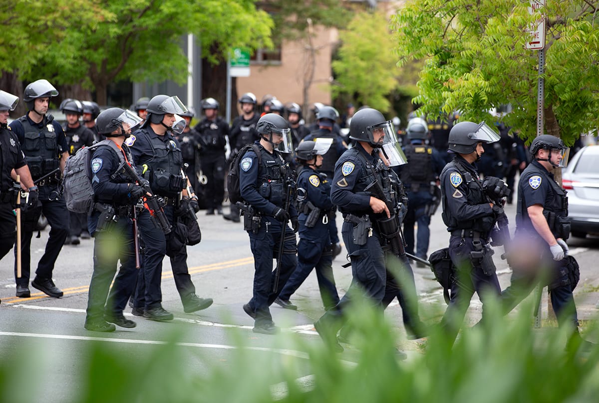 Police arrest protesters who took over UC Berkeley building