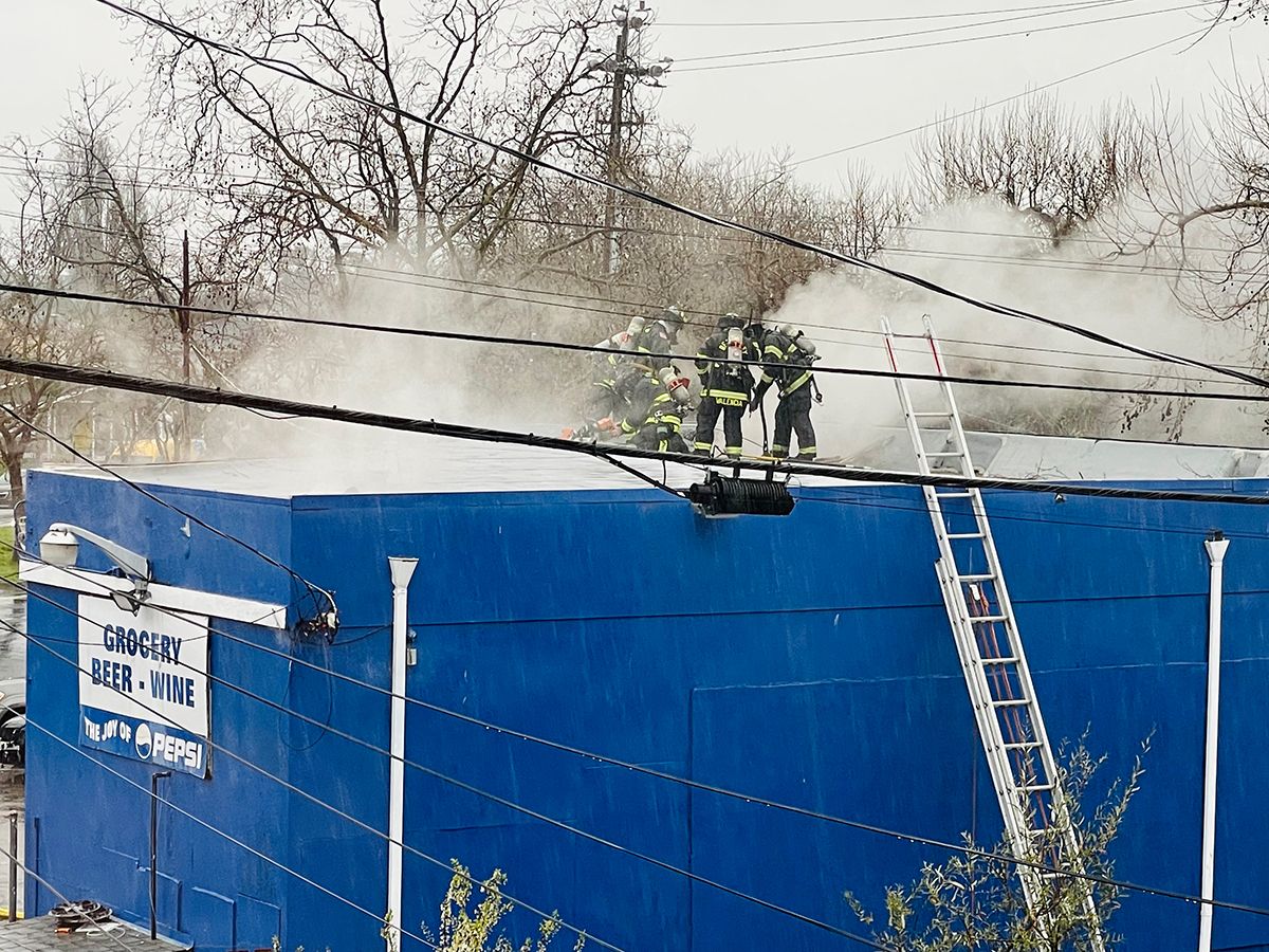 Fire at Berkeley liquor store causes $150,000 in damage