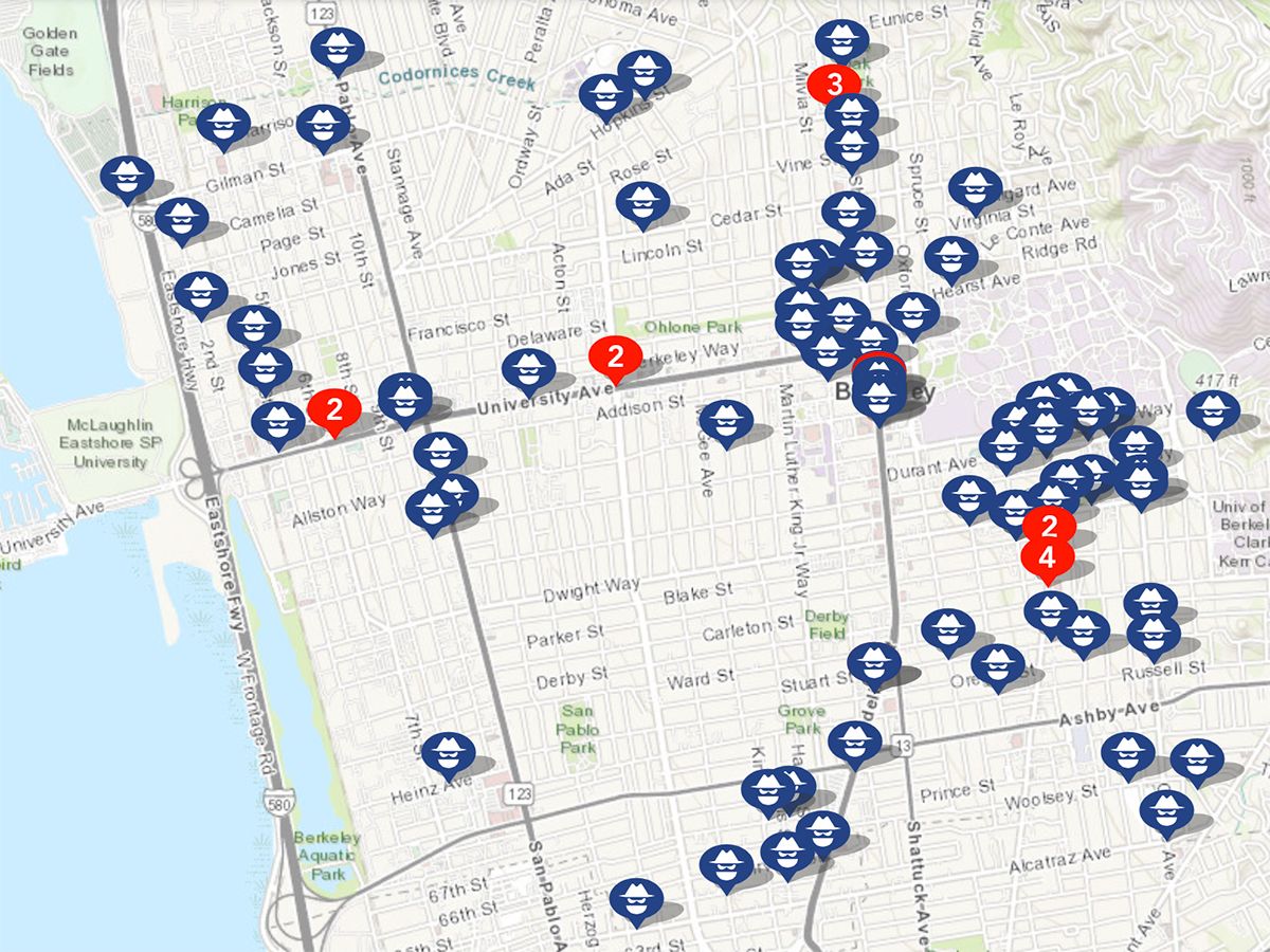 Woman coming home robbed on Roosevelt in central Berkeley