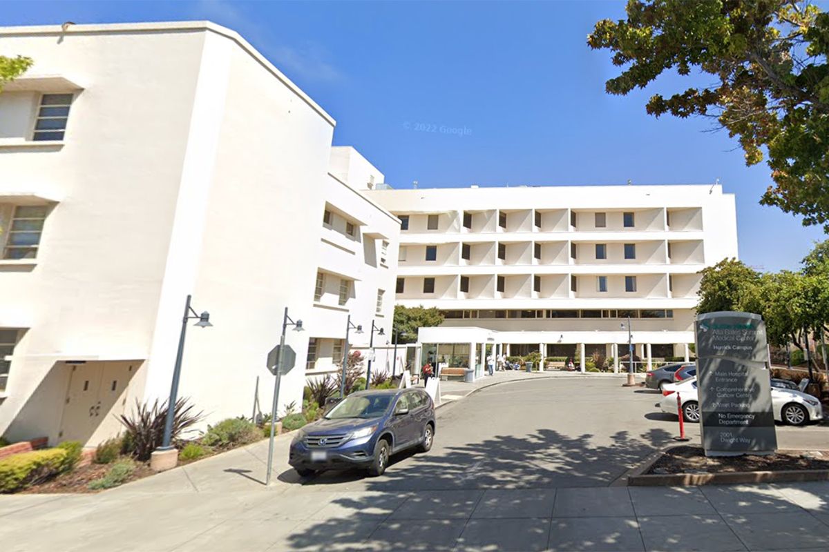 Berkeley hospital worker, 64, carjacked at gunpoint