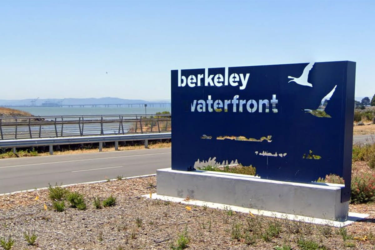 Rolex, gold coins snatched in 'follow-home' robbery