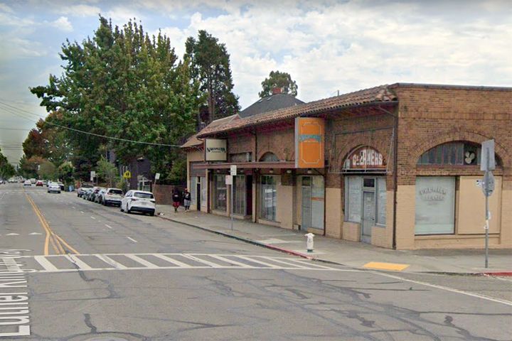 Berkeley cyclist, 75, sustains moderate injuries in crash