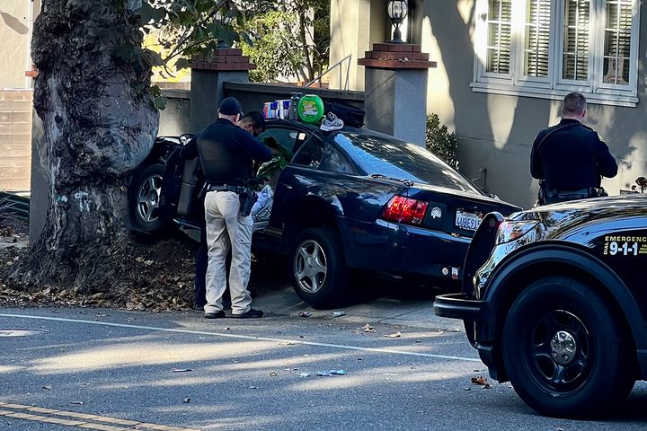 Orinda police chase leads to Berkeley crash, arrest