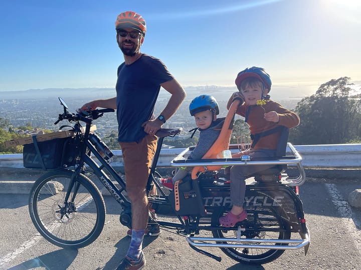 Berkeley father and toddler hit by driver during bike commute