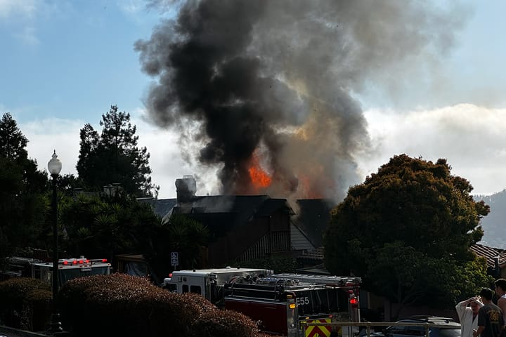 Update: Berkeley Hills house fire extinguished Thursday