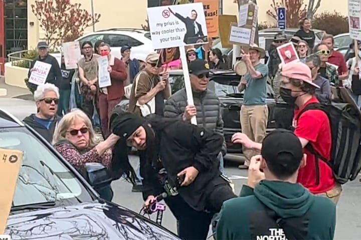 Berkeley 'Tesla Takedown' trial: Jury deliberations ongoing